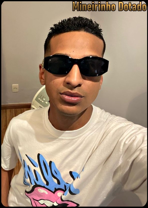 Mineirinho Dotado garoto de programa, garoto do job, acompanhante masculino Belo Horizonte MG - 01