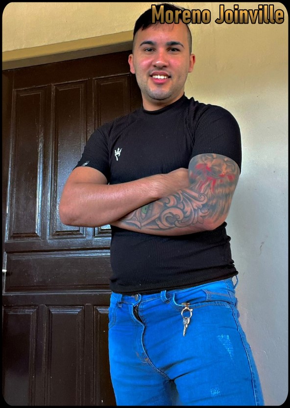 Moreno Joinville garoto de programa, garoto do job, acompanhante masculino Joinville SC - 02