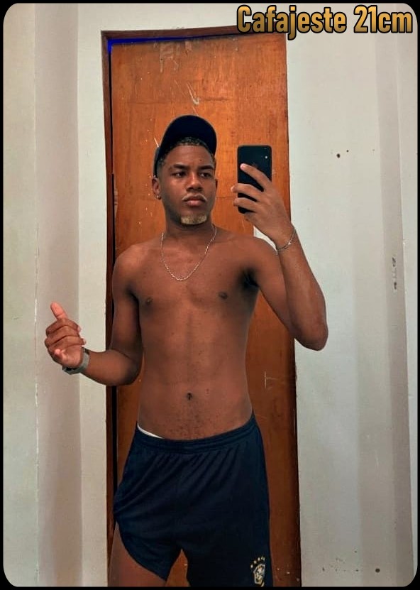 Cafajeste 21cm garoto de programa, garoto do job, acompanhante masculino Macaé RJ - 01
